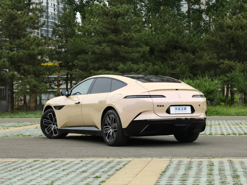 Avita 12